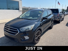 Used 2017 Ford Escape 4d SUV 4WD SE at Maxx Loans near St. Adrian, MI