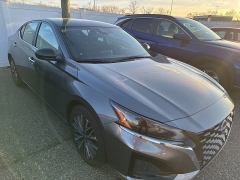 Used 2025  Nissan Altima SV FWD at Maxx Loans near St&period; Adrian&comma; MI