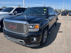 Used 2015 GMC Sierra 1500 4WD Crew Cab Denali at Suburban Ford of Sterling Heights near Sterling Heights, MI