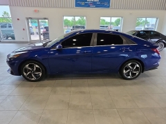 Used 2023  Hyundai Elantra Limited IVT at Maxx Loans near St&period; Adrian&comma; MI