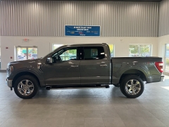 Used 2021  Ford F-150 LARIAT 4WD SuperCrew 5.5' Box at Maxx Loans near St. Adrian, MI