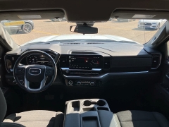 Used 2022 GMC Sierra 1500 4WD Crew Cab Elevation at Maxx Loans near ,