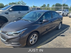 Used 2017  Chevrolet Cruze 4d Sedan LT Auto at Maxx Loans near St&period; Adrian&comma; MI