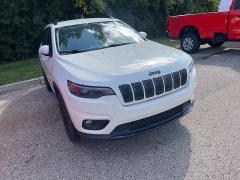 Used 2019 Jeep Cherokee Altitude 4x4 at Maxx Loans near St. Adrian, MI