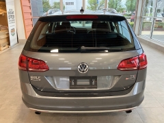 Used 2017 Volkswagen Golf Alltrack 1.8T DSG at Maxx Loans near St. Adrian, MI