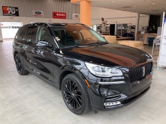 Used 2022 Lincoln Aviator Reserve AWD at Suburban Ford of Sterling Heights near Sterling Heights, MI