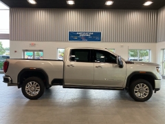 Used 2022  GMC Sierra 3500HD 4WD Crew Cab Denali at Maxx Loans near St. Adrian, MI