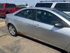 Used 2009  Pontiac G6 4d Sedan at Maxx Loans near St&period; Adrian&comma; MI