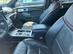 Used 2020 Ford Explorer 4d SUV 4WD Platinum 3.0L EcoBoost at Suburban Ford of Sterling Heights near Sterling Heights, MI