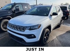 Used 2022  Jeep Compass Latitude 4x4 at Maxx Loans near St&period; Adrian&comma; MI