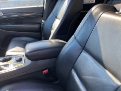 Used 2018 Jeep Grand Cherokee Limited 4x4 at Suburban Ford of Sterling Heights near Sterling Heights, MI