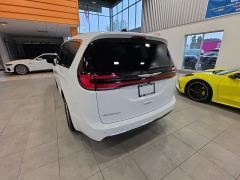 Used 2026  Chrysler Pacifica Select FWD at Maxx Loans near St&period; Adrian&comma; MI