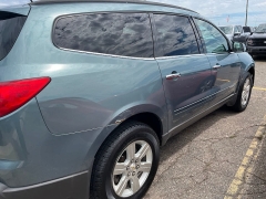 Used 2009  Chevrolet Traverse FWD 4dr LT w&sol;1LT at Maxx Loans near St&period; Adrian&comma; MI
