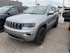 Used 2019 Jeep Grand Cherokee Limited 4x4 at Maxx Loans near ,