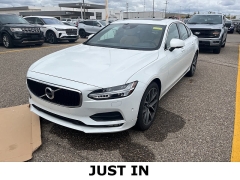 Used 2017 Volvo S90 4d Sedan AWD T6 Momentum at Maxx Loans near St. Adrian, MI