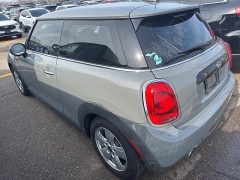 Used 2019  MINI Hardtop 2 Door Cooper FWD at Maxx Loans near St&period; Adrian&comma; MI