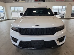 Used 2023  Jeep Grand Cherokee Altitude 4x4 at Maxx Loans near St&period; Adrian&comma; MI