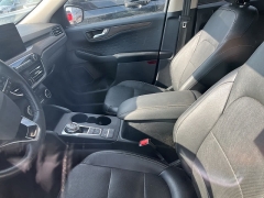 Used 2020  Ford Escape 4d SUV AWD Titanium at Maxx Loans near St&period; Adrian&comma; MI