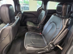 Used 2026  Chrysler Pacifica Limited FWD at Maxx Loans near St&period; Adrian&comma; MI