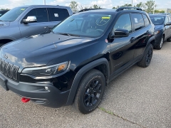 Used 2022 Jeep Cherokee Trailhawk 4x4 at Maxx Loans near St. Adrian, MI