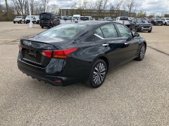 Used 2023 Nissan Altima 2.5 SV Sedan at Maxx Loans near ,
