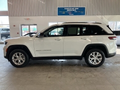 Used 2023  Jeep Grand Cherokee Limited 4x4 at Maxx Loans near St&period; Adrian&comma; MI
