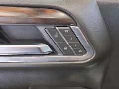 Used 2025  GMC Sierra 1500 4WD Crew Cab 147" SLT at Maxx Loans near St&period; Adrian&comma; MI