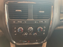 Used 2017 Dodge Grand Caravan 4d Wagon SXT at Maxx Loans near St. Adrian, MI