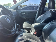 Used 2021  Jeep Cherokee Latitude Lux 4x4 at Maxx Loans near St&period; Adrian&comma; MI