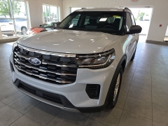 Used 2026  Ford Explorer Active Pkg 4WD at Maxx Loans near St&period; Adrian&comma; MI
