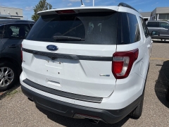 Used 2018 Ford Explorer XLT 4WD at Suburban Ford of Sterling Heights near Sterling Heights, MI