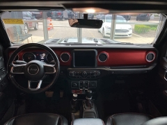 Used 2021 Jeep Gladiator Rubicon 4x4 at Suburban Ford of Sterling Heights near Sterling Heights, MI