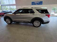 Used 2024  Ford Explorer King Ranch 4WD at Maxx Loans near St&period; Adrian&comma; MI