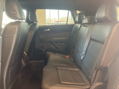 Used 2022  Volkswagen Atlas Cross Sport 2&period;0T SEL 4MOTION at Maxx Loans near St&period; Adrian&comma; MI