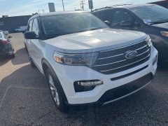 Used 2023 Ford Explorer XLT 4WD at Suburban Ford of Sterling Heights near Sterling Heights, MI