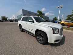 Used 2017 GMC Yukon 4d SUV 4WD Denali at Suburban Ford of Sterling Heights near Sterling Heights, MI