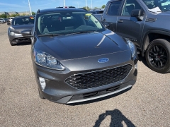 Used 2020 Ford Escape 4d SUV AWD Titanium at Maxx Loans near St. Adrian, MI