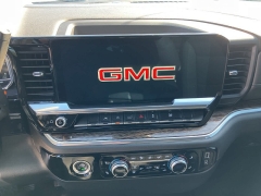 Used 2022 GMC Sierra 1500 4WD Crew Cab Elevation at Maxx Loans near ,