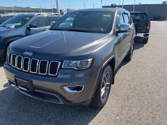Used 2017 Jeep Grand Cherokee Limited 4x4 at Suburban Ford of Sterling Heights near Sterling Heights, MI