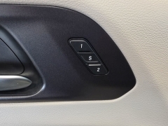 Used 2020  Chrysler Pacifica Limited FWD at Maxx Loans near St&period; Adrian&comma; MI