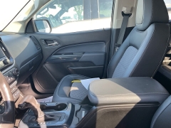 Used 2019 Chevrolet Colorado 4WD Crew Cab 128.3" Z71 at Suburban Ford of Sterling Heights near Sterling Heights, MI