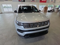 Used 2024  Jeep Compass Latitude 4x4 at Maxx Loans near St&period; Adrian&comma; MI
