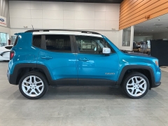 Used 2021 Jeep Renegade Latitude 4x4 at Suburban Ford of Sterling Heights near Sterling Heights, MI