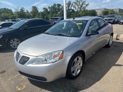 Used 2009  Pontiac G6 4d Sedan at Maxx Loans near St&period; Adrian&comma; MI