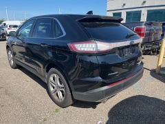 Used 2018 Ford Edge 4d SUV AWD Titanium V6 at Suburban Ford of Sterling Heights near Sterling Heights, MI