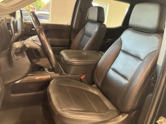 Used 2021 Chevrolet Silverado 1500 4WD Crew Cab 147" LT Trail Boss at Suburban Ford of Sterling Heights near Sterling Heights, MI