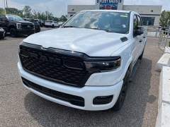 Used 2025 Ram 1500 Big Horn 4x4 Crew Cab 5'7" Box at Maxx Loans near ,