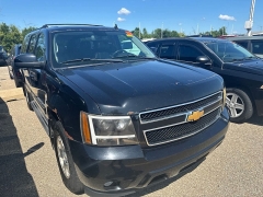 Used 2012  Chevrolet Suburban 1500 SUV 4WD LT at Maxx Loans near St&period; Adrian&comma; MI