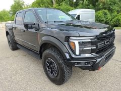 Used 2025  Ford F-150 4WD Raptor SuperCrew 5&period;5' Box at Maxx Loans near St&period; Adrian&comma; MI