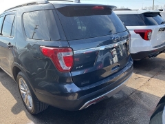 Used 2017  Ford Explorer 4d SUV 4WD XLT at Maxx Loans near St&period; Adrian&comma; MI